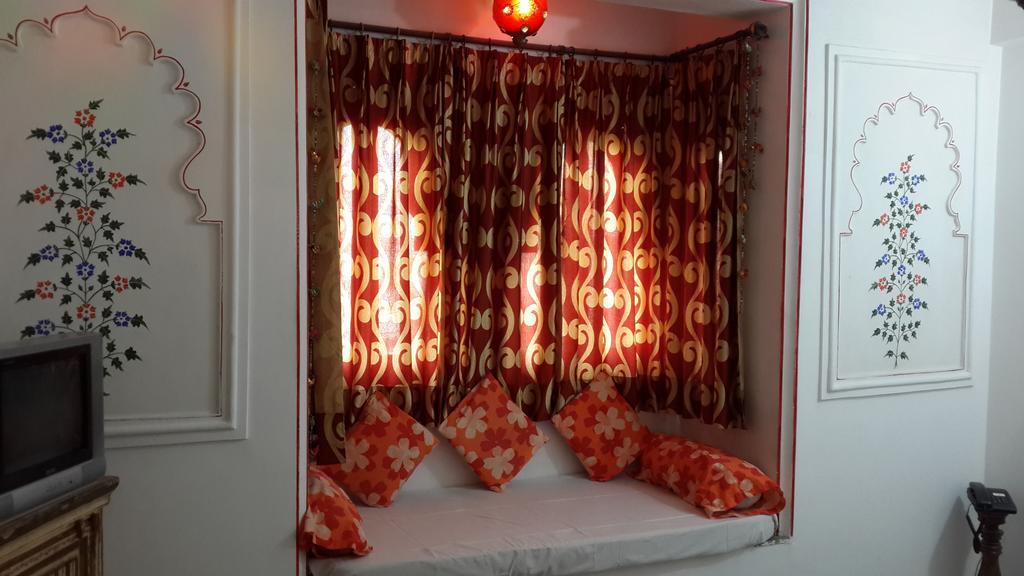 Hotel Panorama Haveli Udaipur Room photo